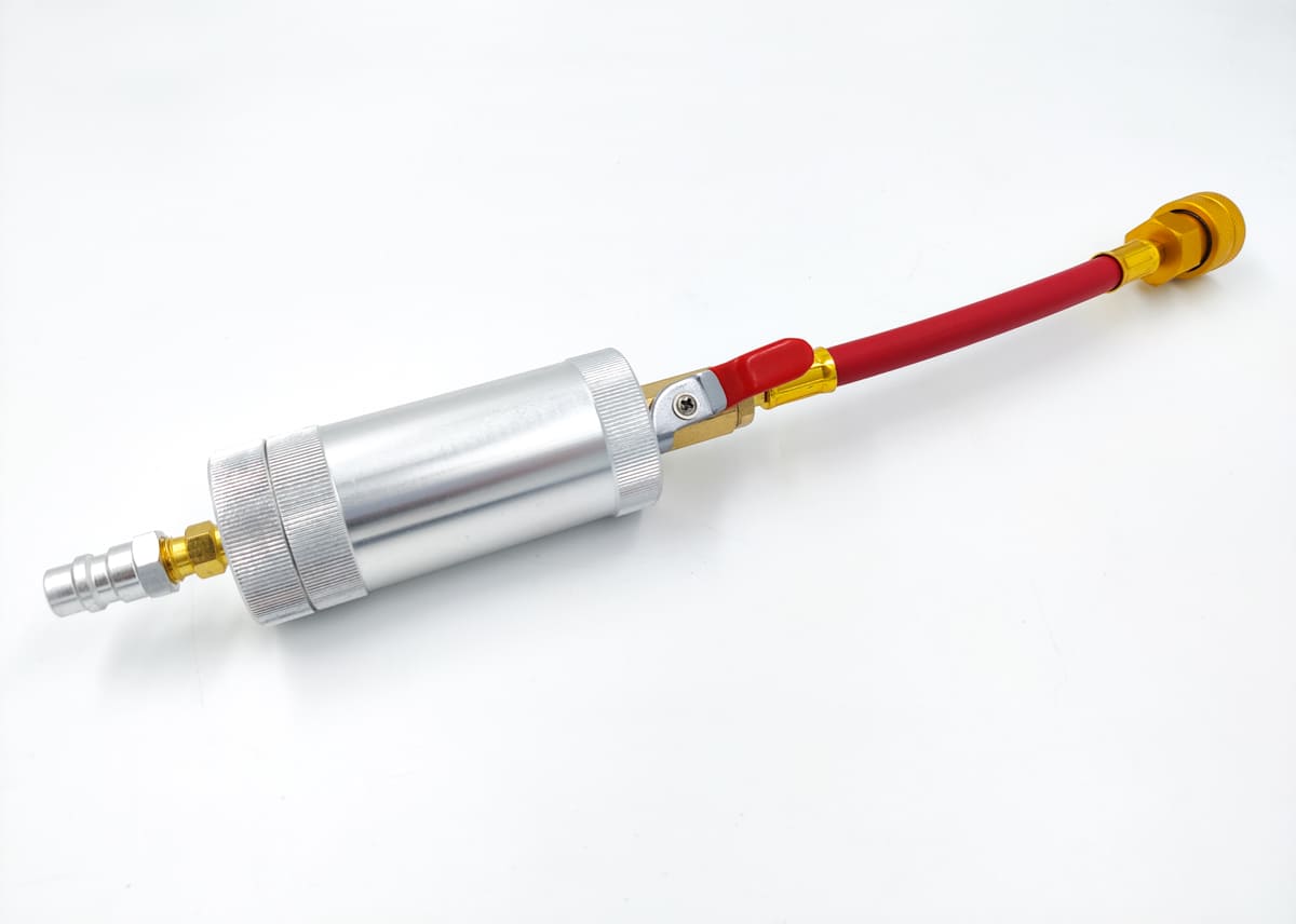 Инжектор масла и красителя FavorCool UV-01L, ёмкость 60мл, быстросъемная муфта