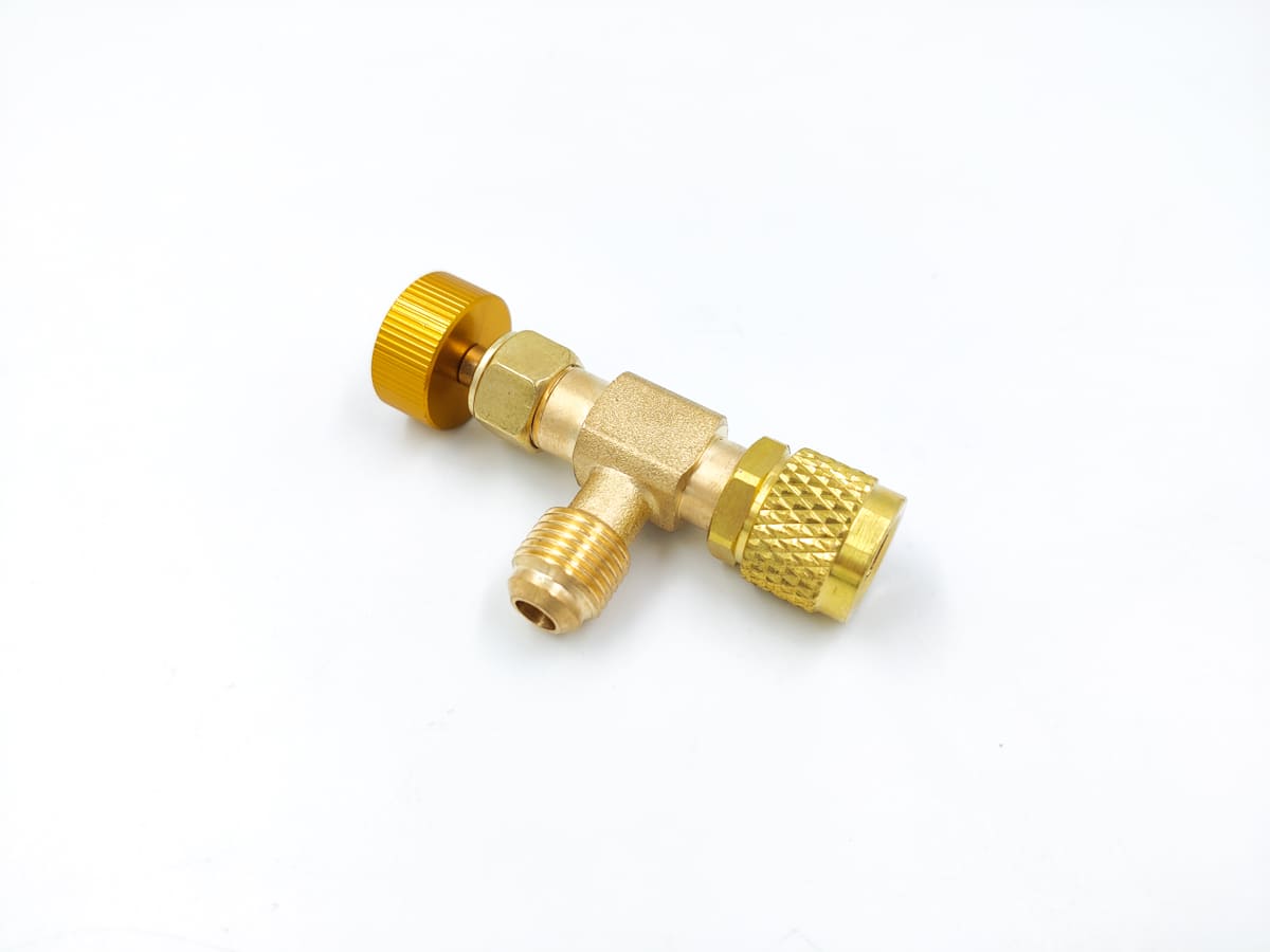 Вентиль с нажимом на ниппель FC-34C(HC-1224) гайка 1/4"(R22), штуцер 5/16", до 20 bar