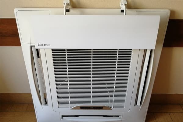 Экран-отражатель для кондиционера кассетного типа KAZE 700мм