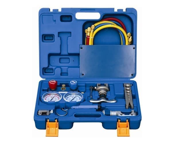 Набор инструментов Value VTB-5B-II (коллектор для R22,R134A,R404A,R407C; шланги; вальцовка с дюймовой и метрической плашкой; 2 трубореза; риммер)