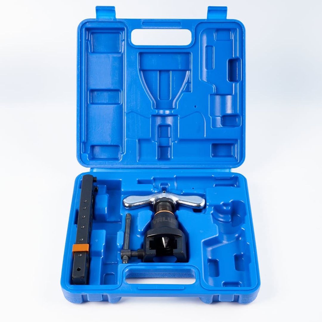 Вальцовка эксцентриковая Value VFT-808U-I (1/4" - 3/4"; с ограничителем подачи трубы; в кейсе)