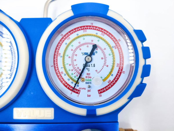 Манометрический коллектор Value VMG-2-R22-B-03 (R22, R134A, R404A, R407C; 2-х вентильный; без шлангов; манометры 68 мм; упак. блистер)