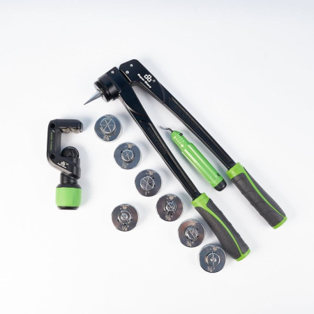 Труборасширитель рычажный Ballu Super Stars ST-100A (3/8", 1/2", 5/8", 3/4", 7/8", 1",1_1/8"; труборез ST-G532, риммер CT-207)