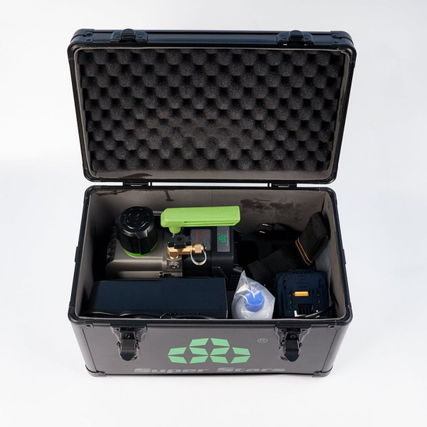 Аккумуляторный вакуумный насос Super Stars ST-2BMC (2 ст., 70 л/мин, 2 Па, Li-Ion 18V, 5 Ah, 3.3кг)